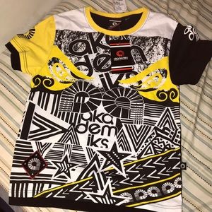 United edition akadimics shirt